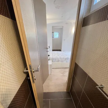 Cube Apartman *