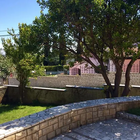 Cube Apartment Premantura