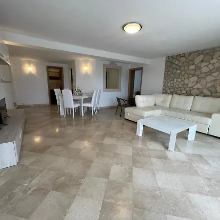 Cube Premantura